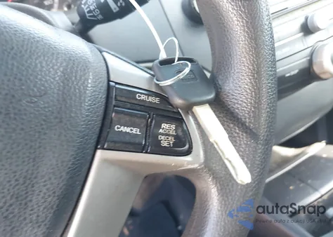 2010 Honda Accord 2.4 Lx z USA, uszkodzony, nr VIN 1HGCP2F35AA075683